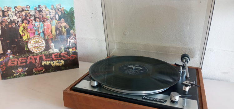 Sold: Connoisseur BD2 Belt Drive Manual Turntable