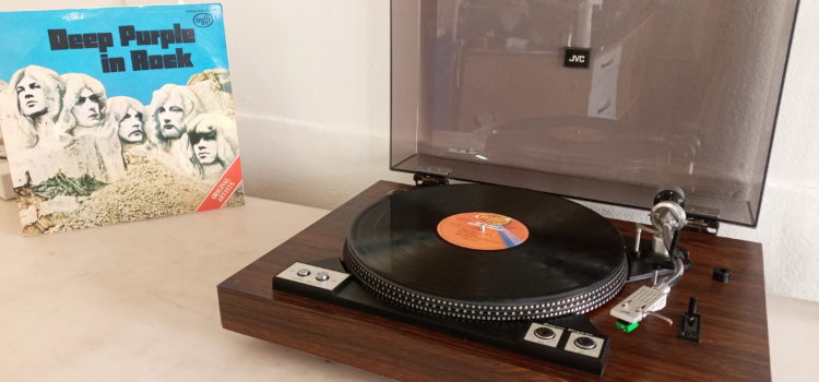 Sold: JVC VL-5 Belt Drive Turntable