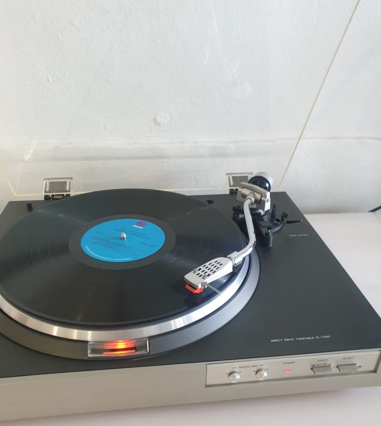 Blaupunkt PL-7300 Direct Drive Turntable - Image 9