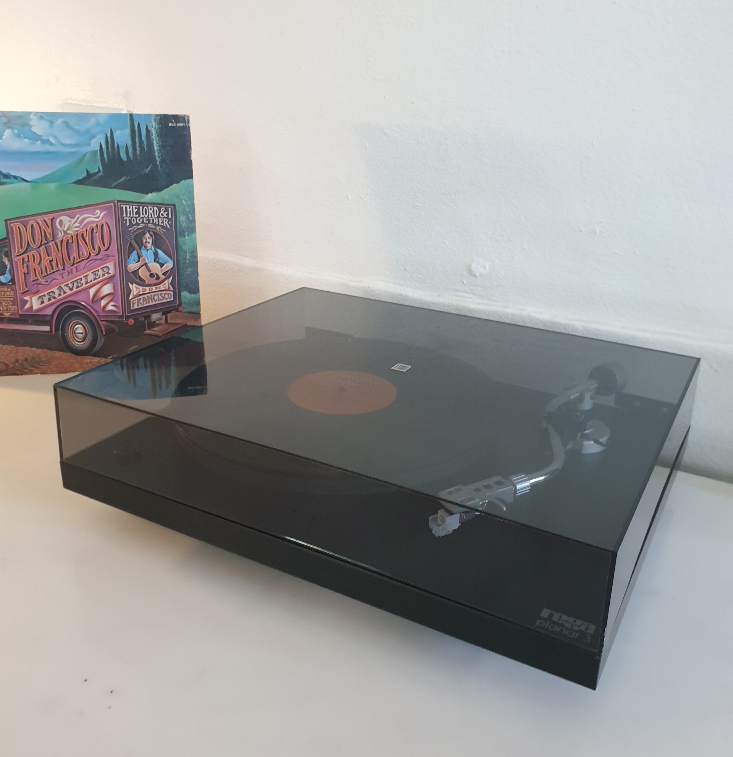 Rega Planar 3 with a Linn Basik LVV Tonearm - Image 9