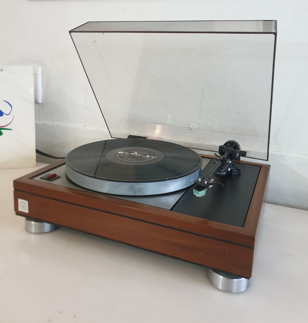 Linn Sondek LP12 with a Linn Basik LVX tonearm - Image 7