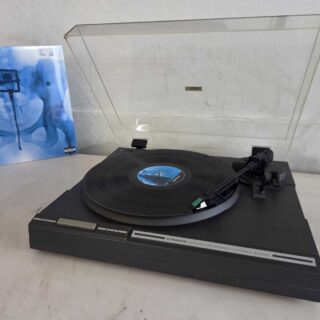 Pioneer PL-201Z Turntable Front view Playing