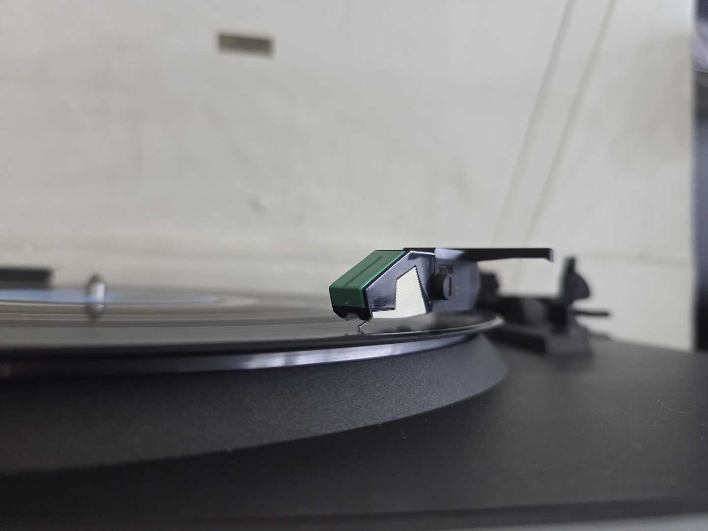 Pioneer PL-201Z Belt Drive Turntable - Image 11