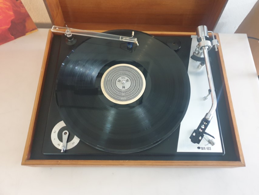 Micro Seiki MR-103 Idler Drive Turntable - Image 9