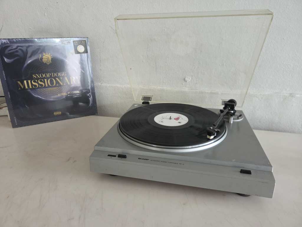 Sharp RP-10 Semi Auto Turntable