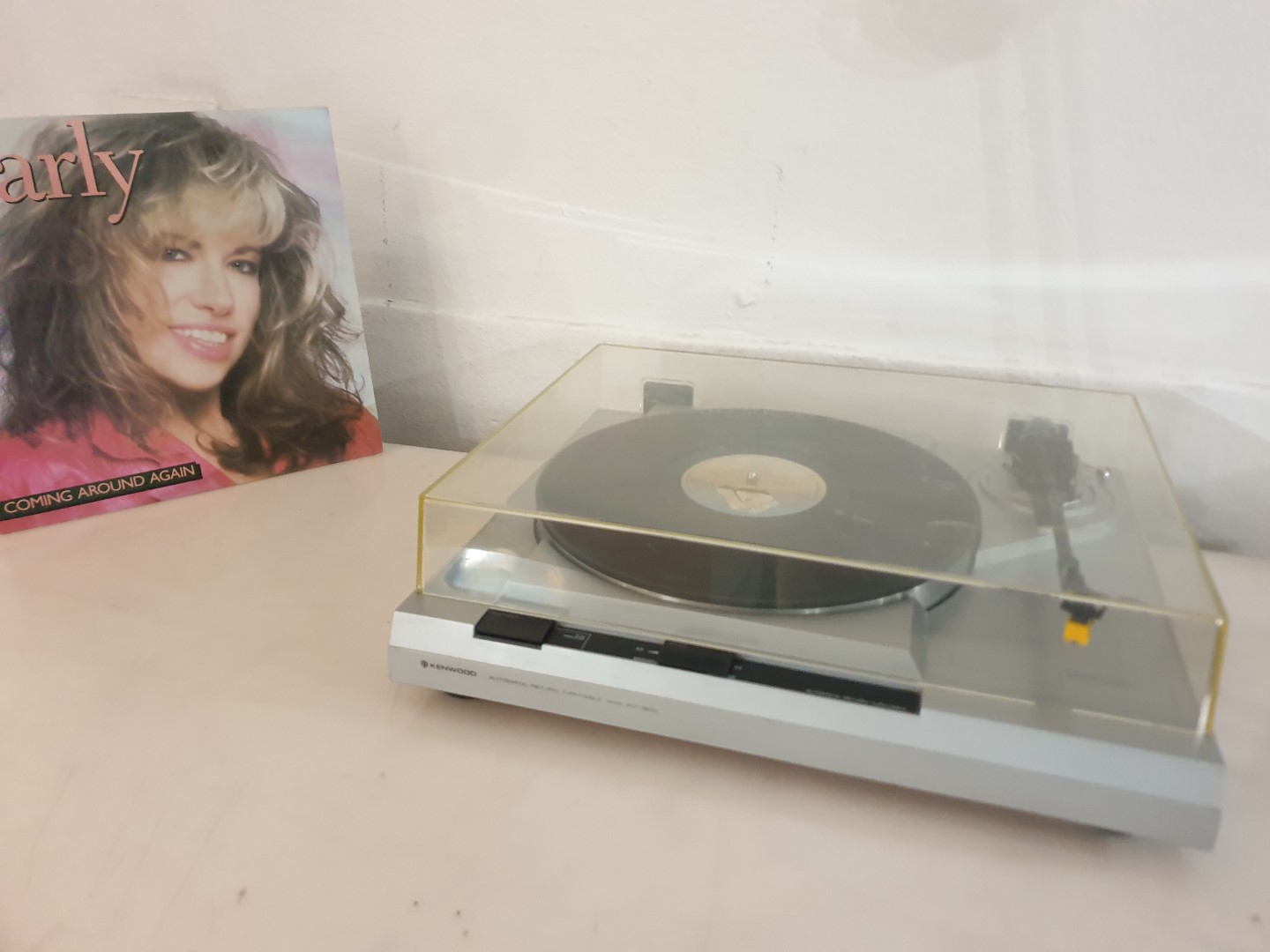 Kenwood KD1600 Belt Drive Turntable - Image 2