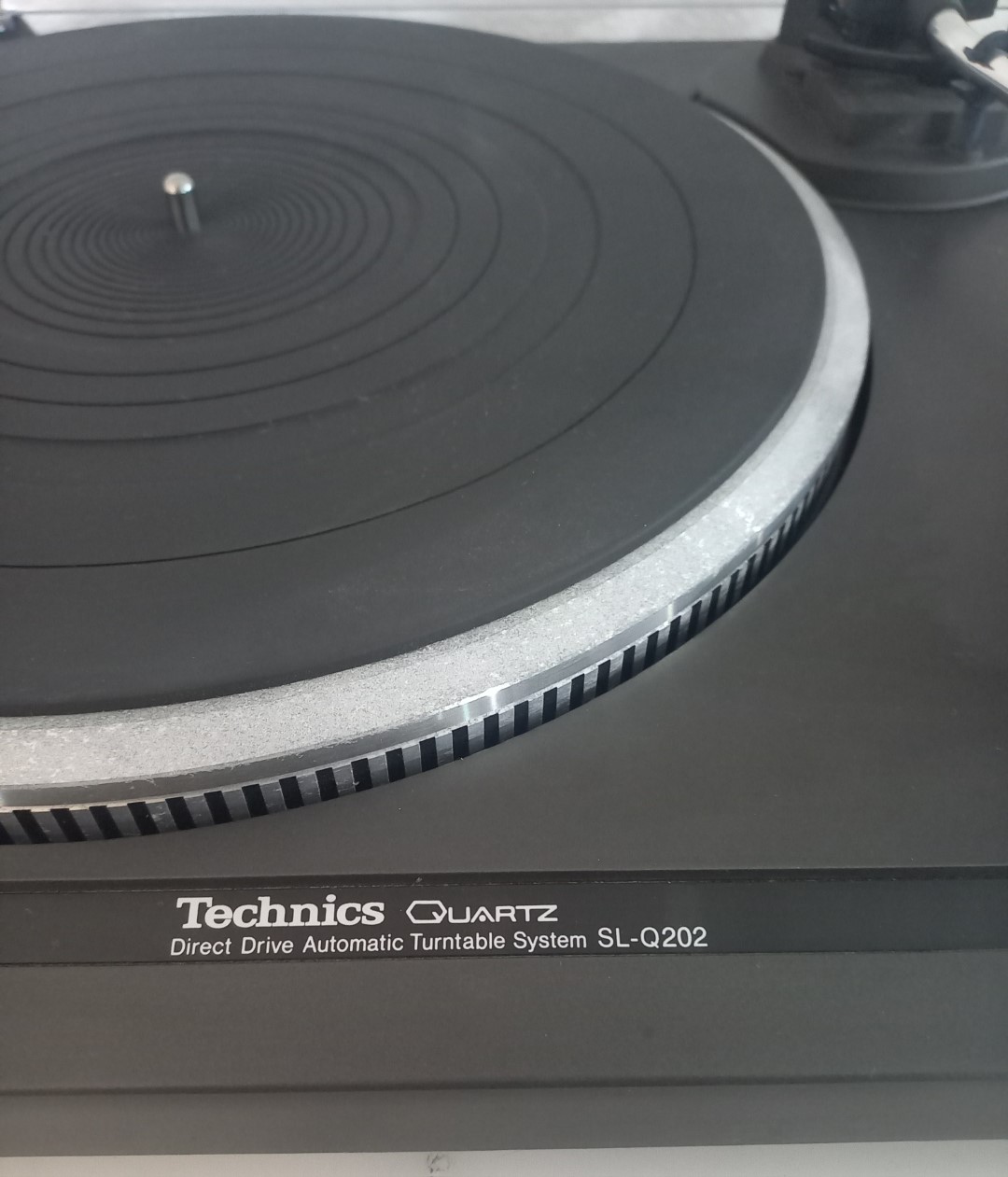 Technics SL-Q202 Direct Drive Turntable - Image 8