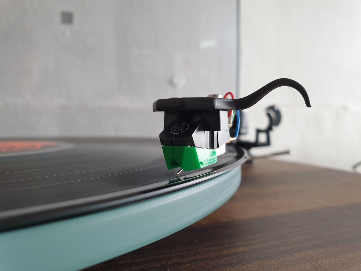 Rega Planar 2 in Walnut - Image 4