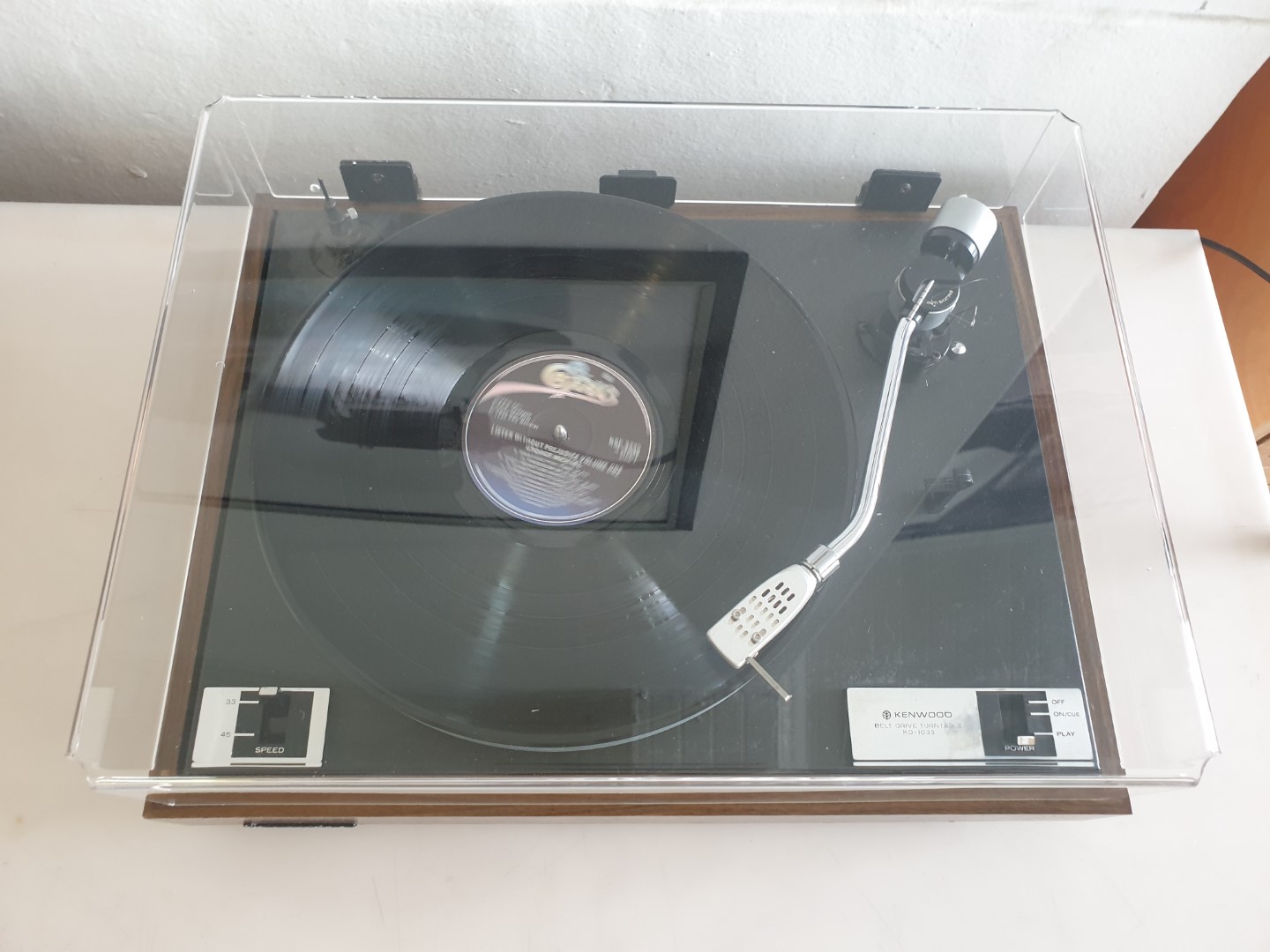 Kenwood KD-1033 Belt Drive Turntable - Image 10