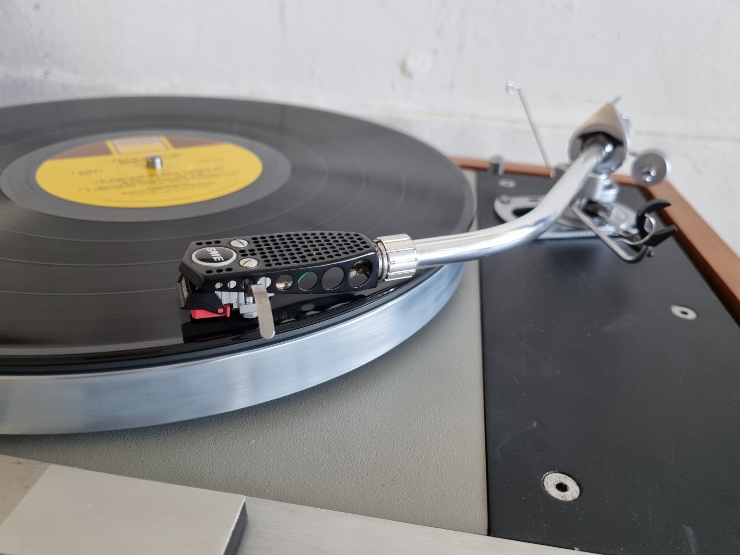 Thorens TD125 MkII with an SME 3009 SII Tonearm - Image 5