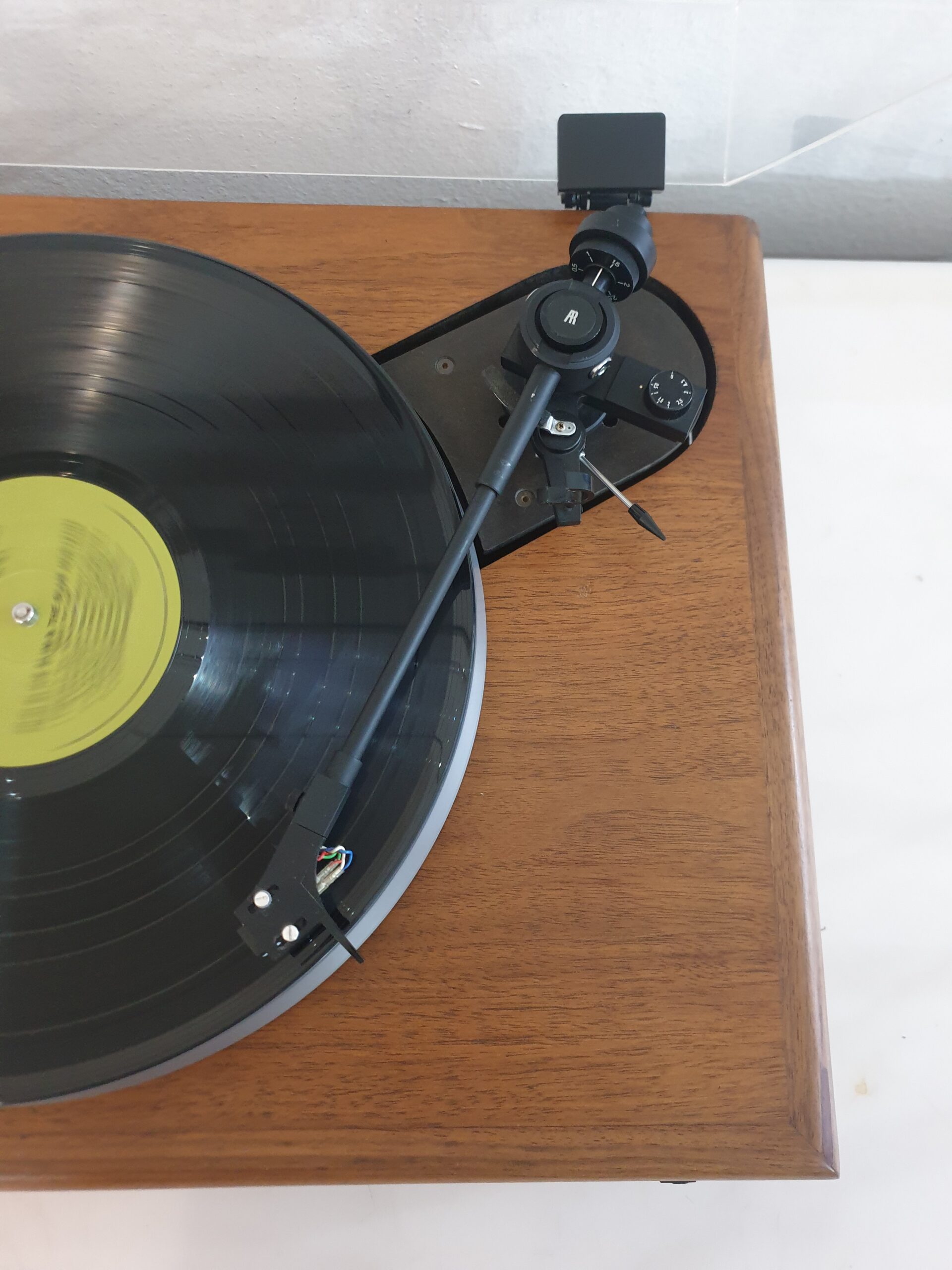 Acoustic Research "The" Turntable - Image 6