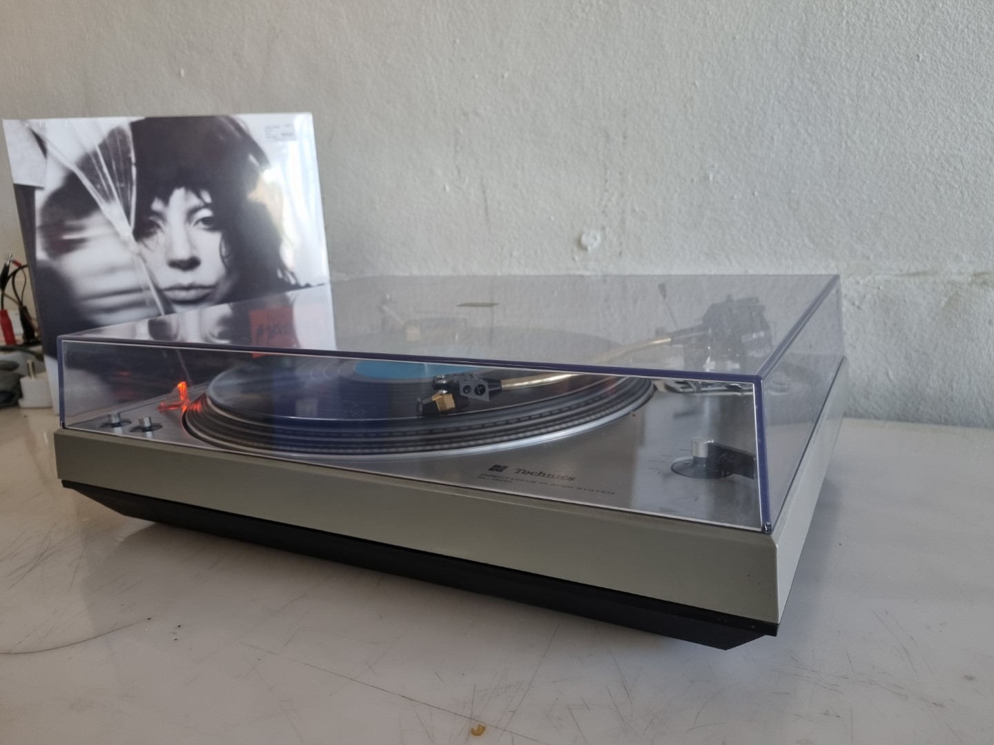 Technics SL1500 Direct Drive Turntable with an SME SIII Tonearm - Image 10