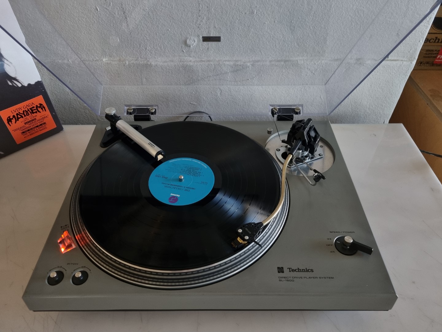 Technics SL1500 Direct Drive Turntable with an SME SIII Tonearm - Image 3