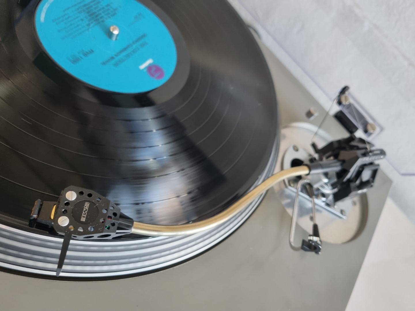 Technics SL1500 Direct Drive Turntable with an SME SIII Tonearm - Image 7