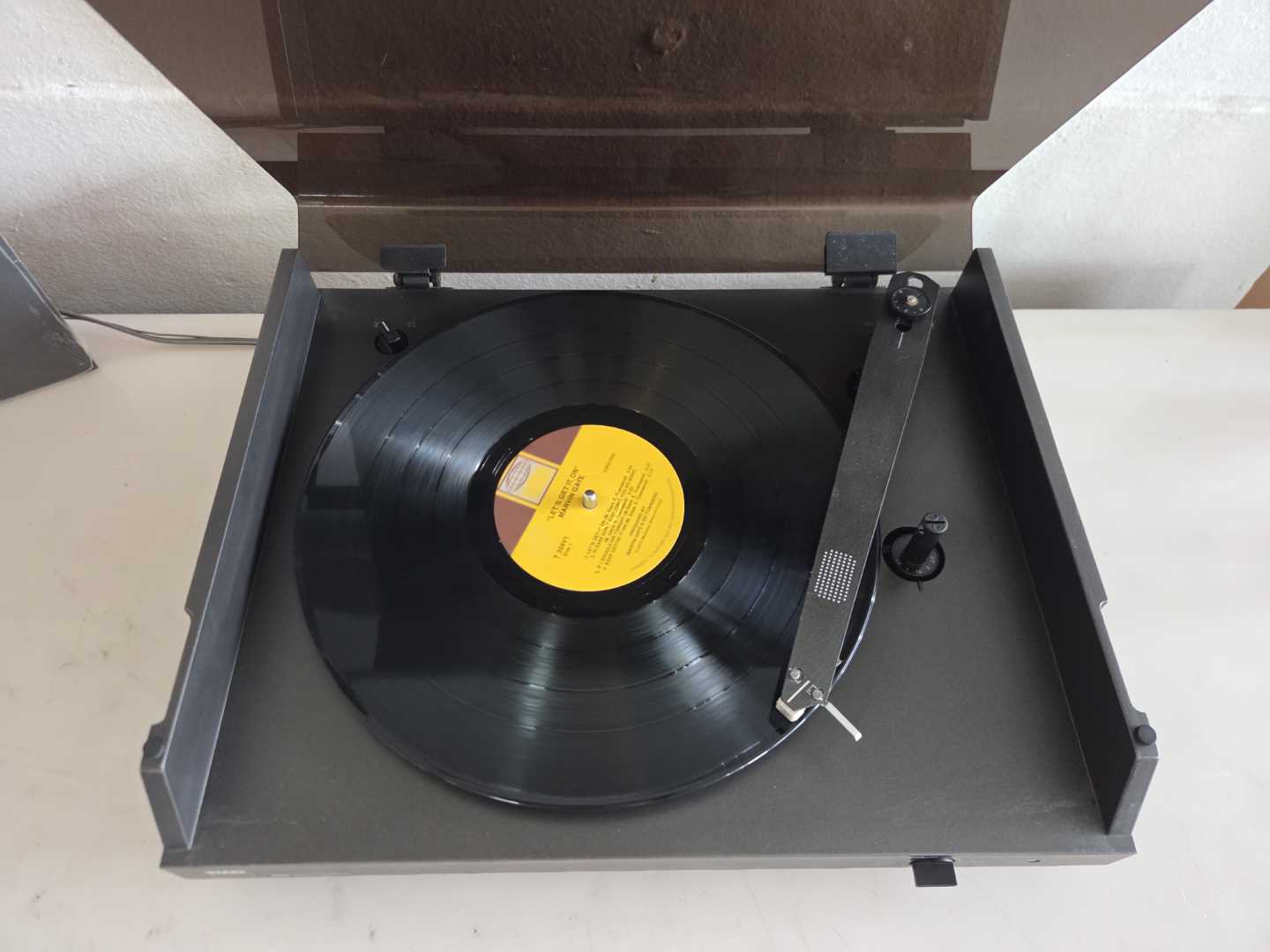 NAD 5120 Belt Drive Turntable - Image 3