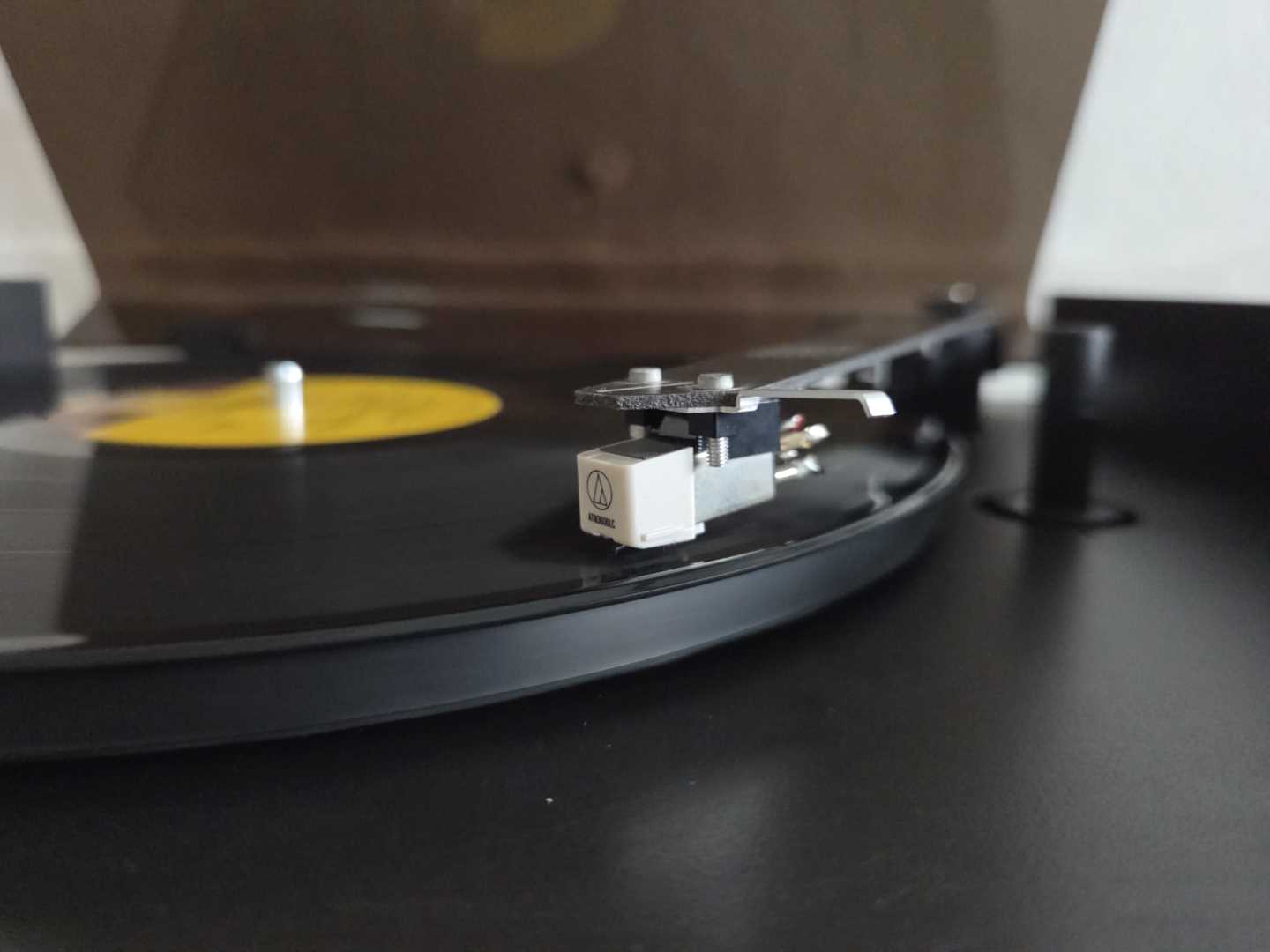 NAD 5120 Belt Drive Turntable - Image 8