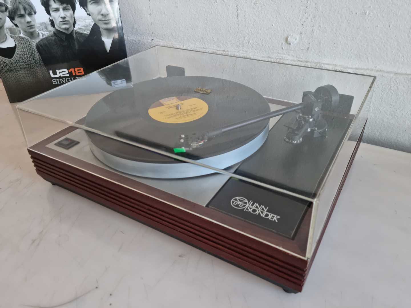 Linn Sondek LP12 with a Linn Basik LVX tonearm - Image 10