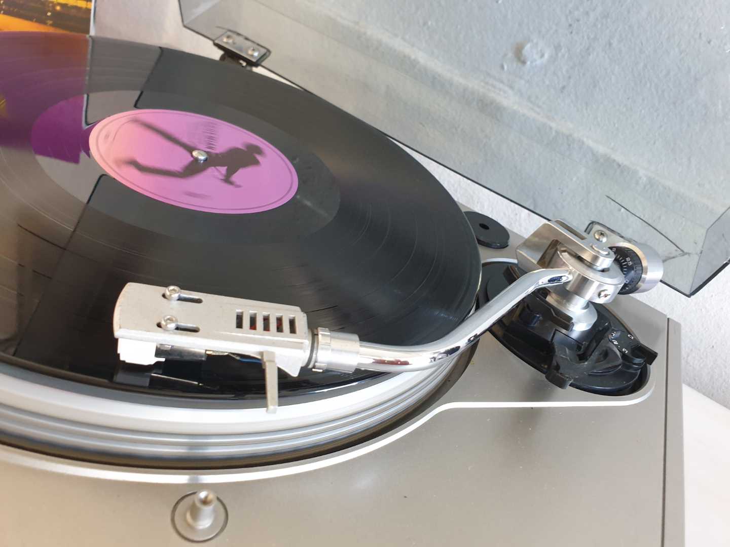 Sanyo TP 3150 Direct Drive Turntable - Image 5