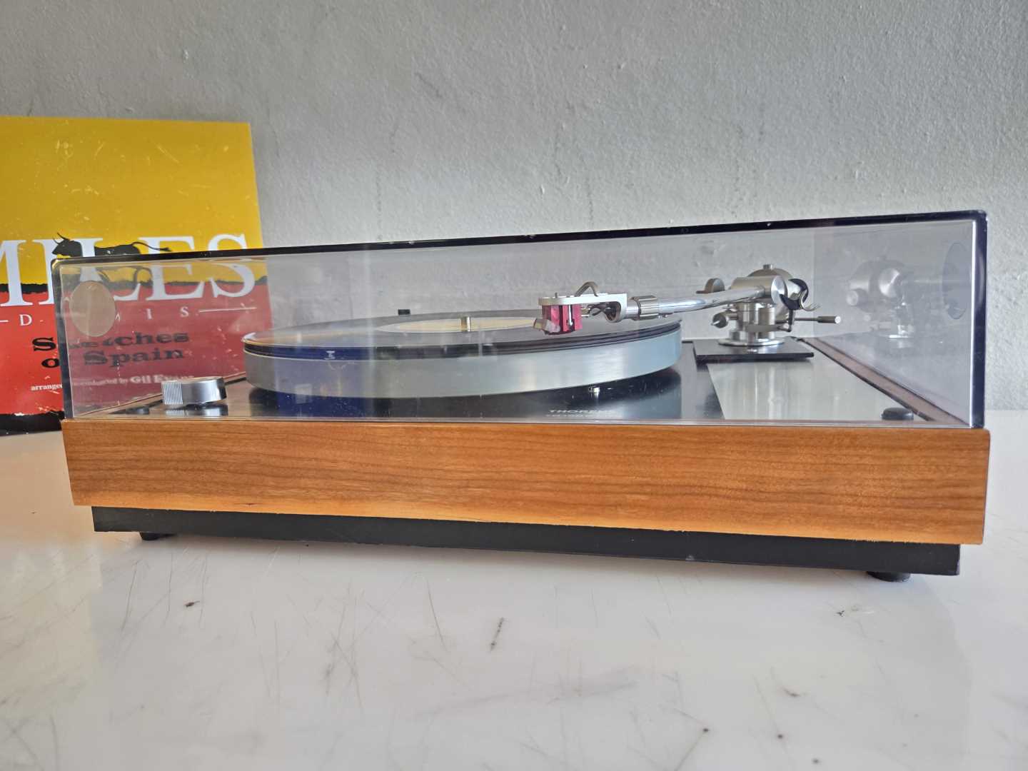 Thorens TD160 B MkII Belt Drive Turntable - Image 11