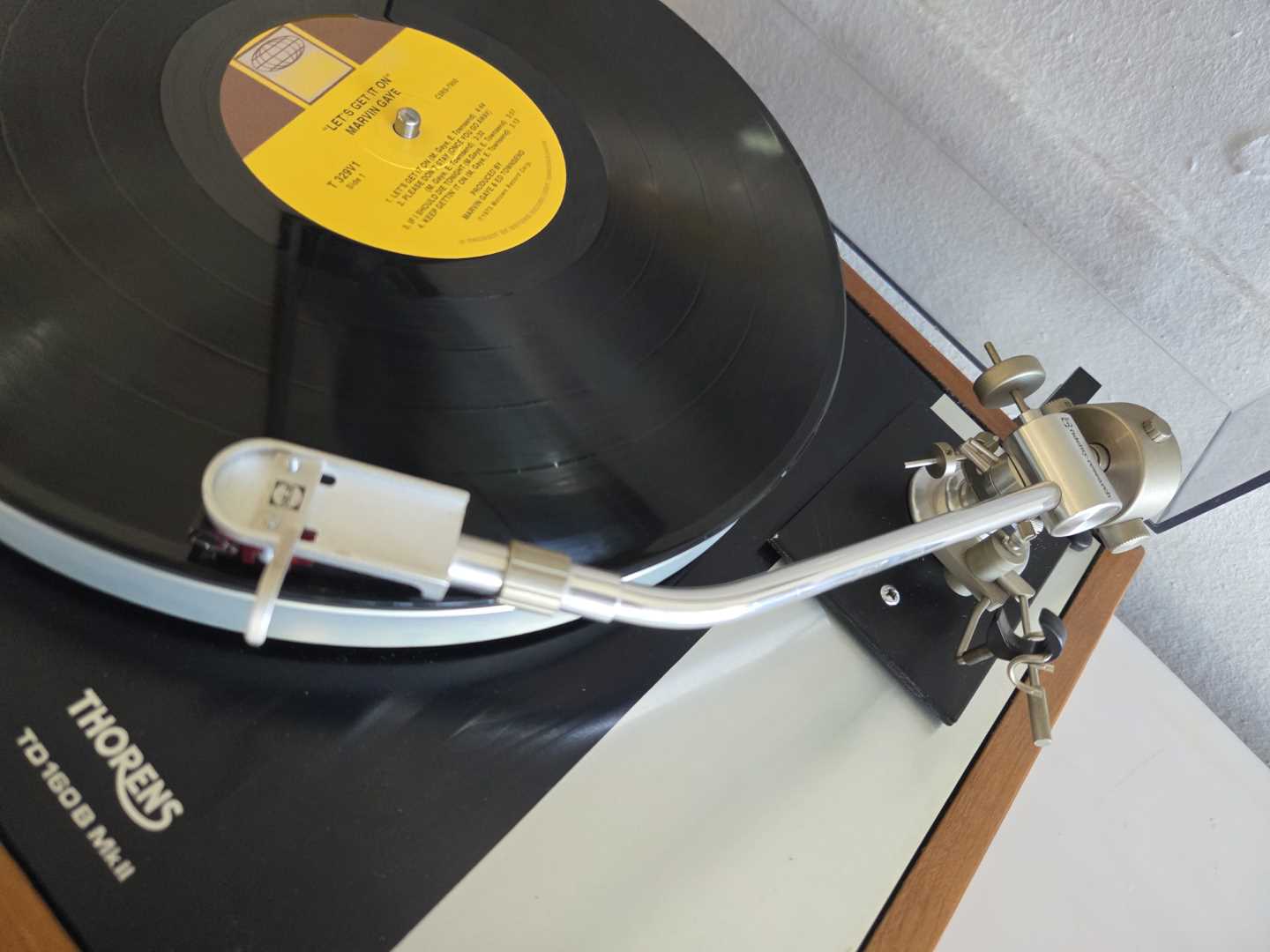 Thorens TD160 B MkII Belt Drive Turntable - Image 8