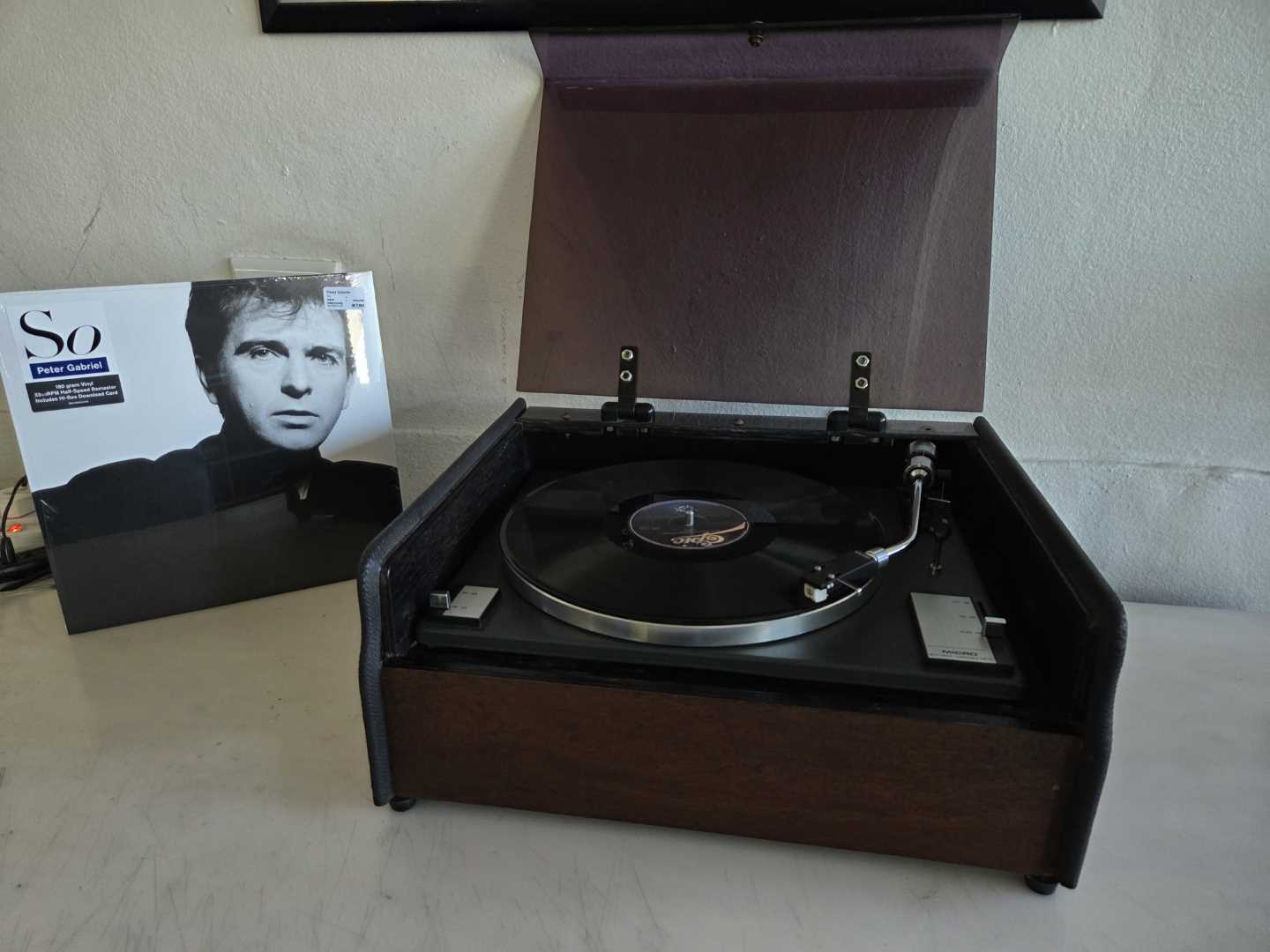 Micro Seiki MR-111 Turntable