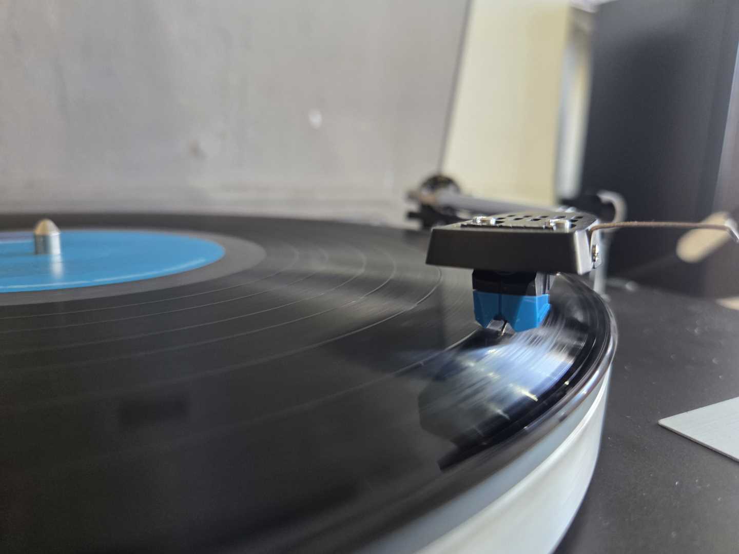 Pioneer PL12E Manual Belt Drive Turntable - Image 8