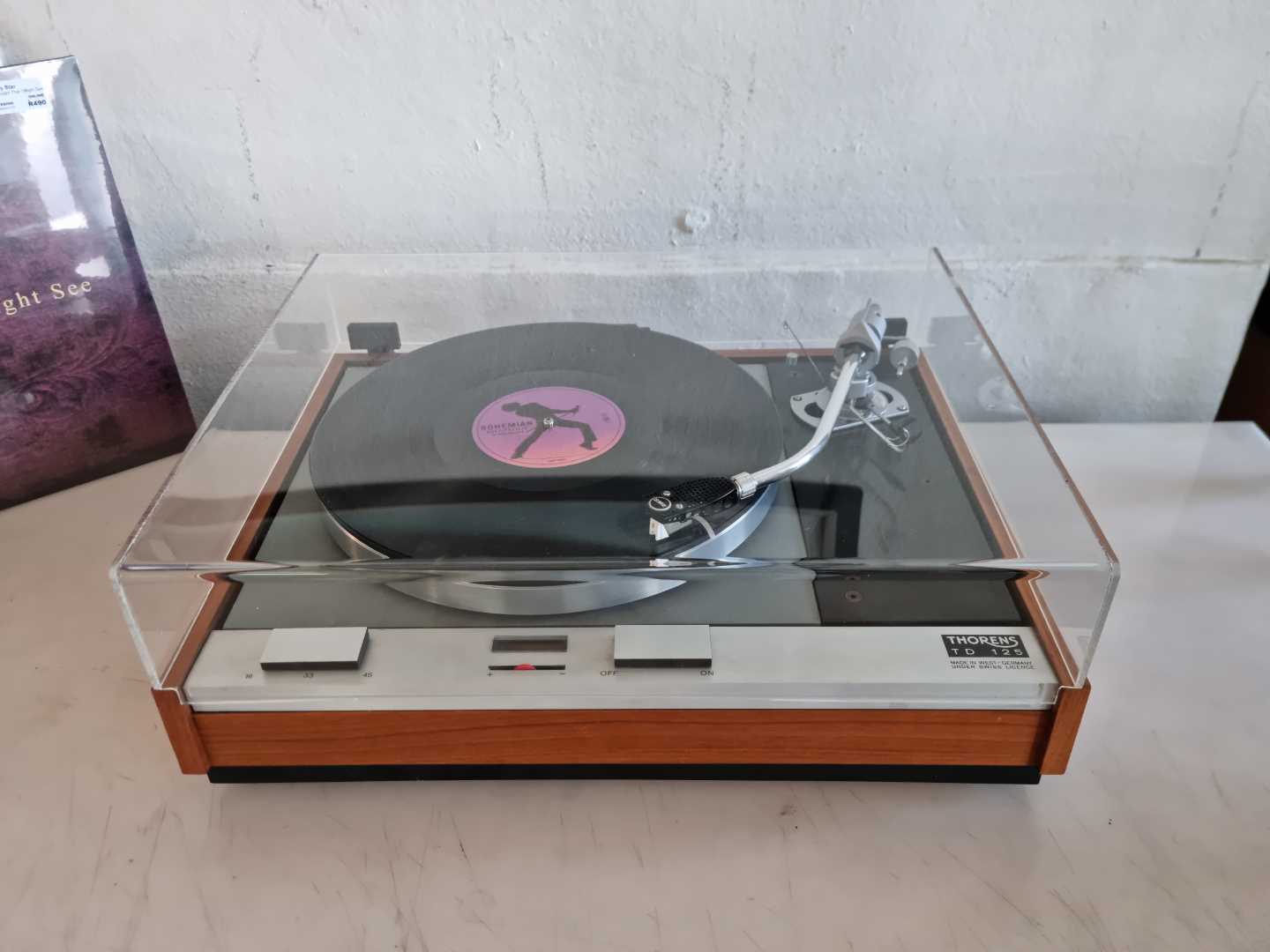 Thorens TD125 Turntable with an SME 3009 SII Tonearm - Image 6