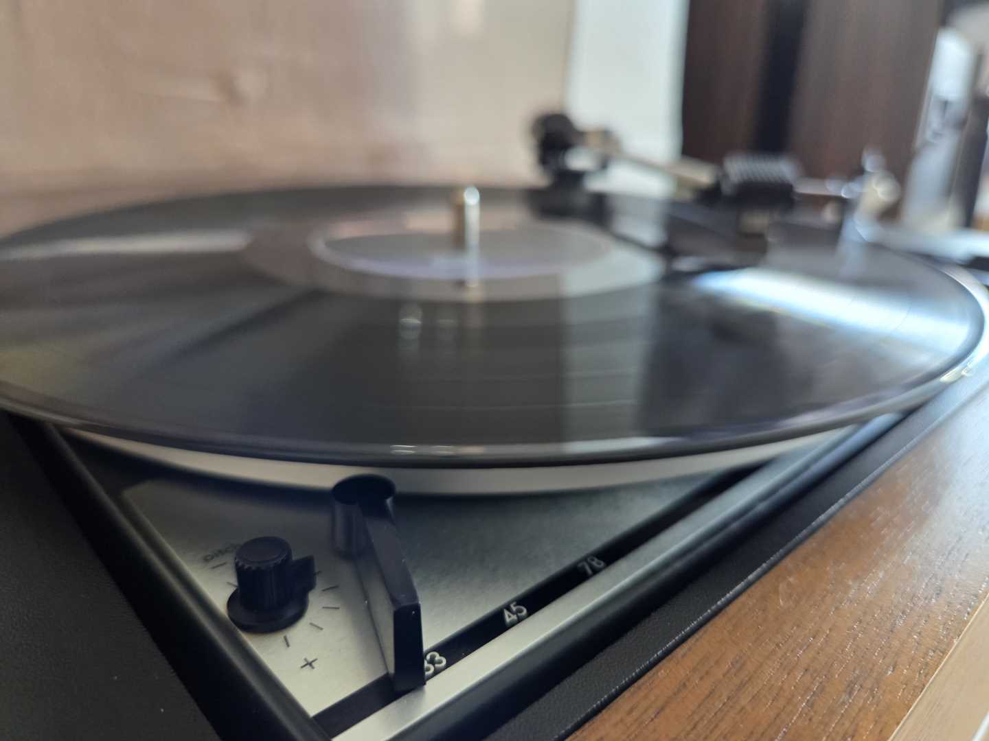Dual 1214 Automatic Idler Drive Turntable - Image 11