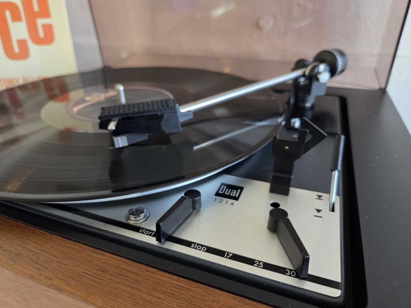 Dual 1214 Automatic Idler Drive Turntable - Image 6