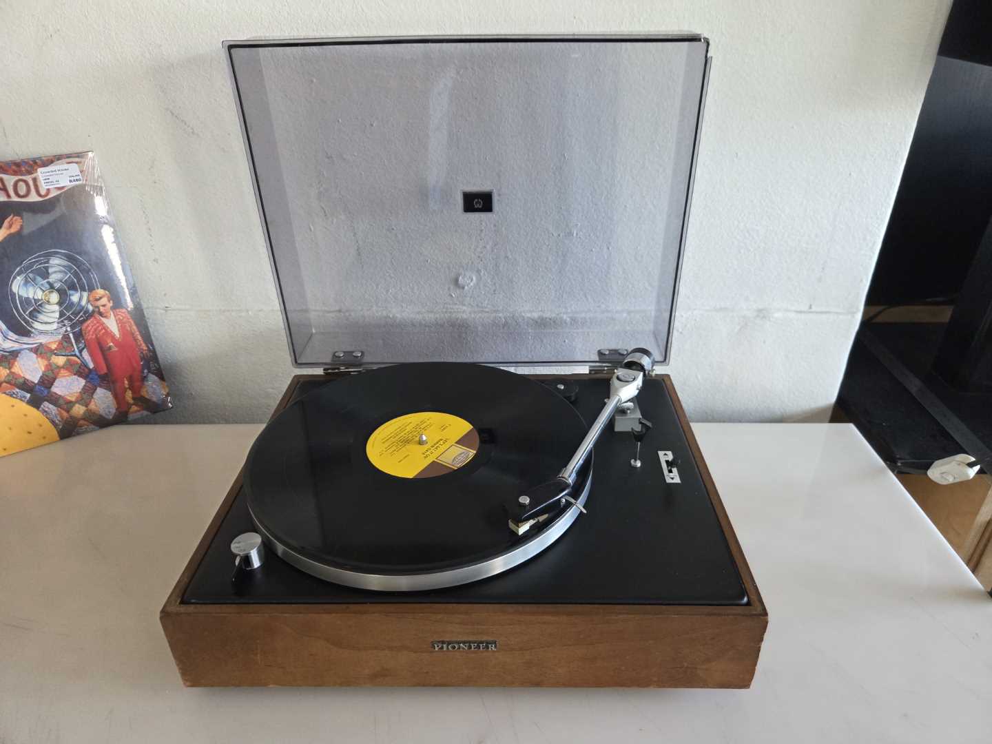 Pioneer PL-11 Idler Drive Manual Turntable - Image 2