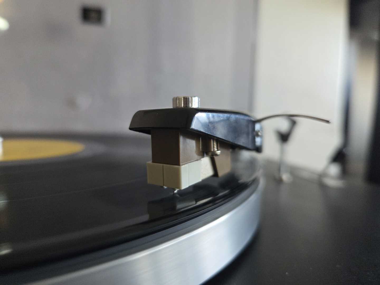 Pioneer PL-11 Idler Drive Manual Turntable - Image 6