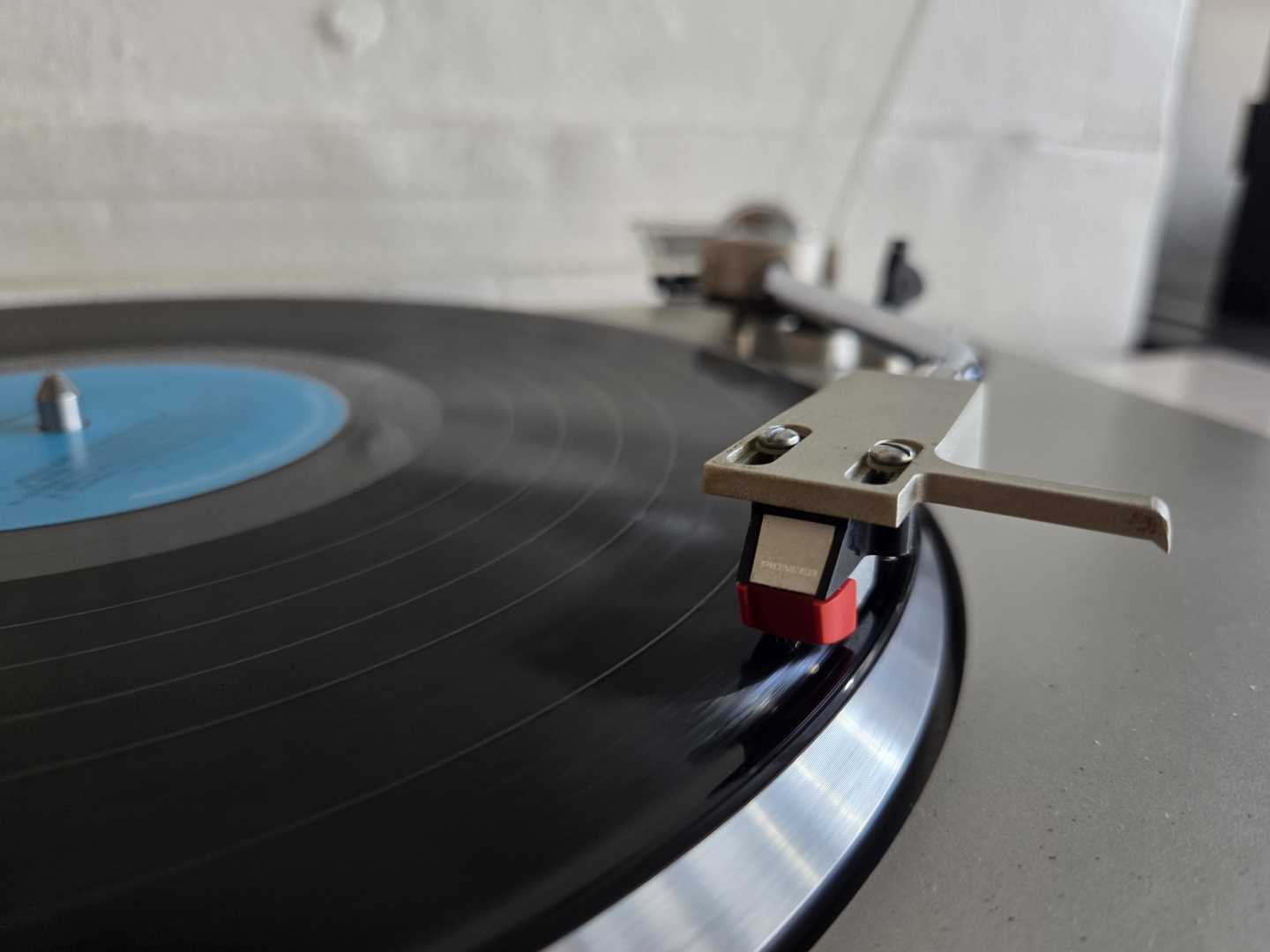 Pioneer PL-100 Belt Drive Turntable - Image 8