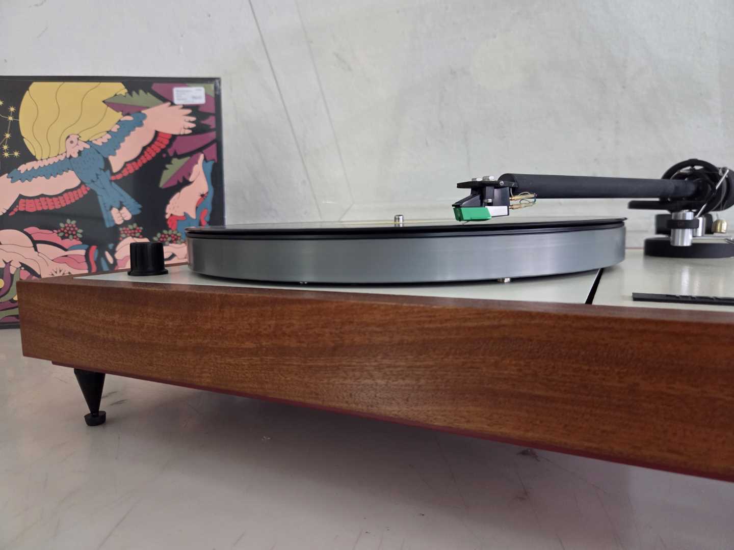 Thorens TD150 in Rosewood with an Alphason Delta Tonearm - Image 7