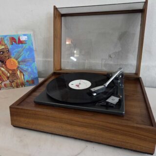 Garrard SP25 Idler Drive Turntable