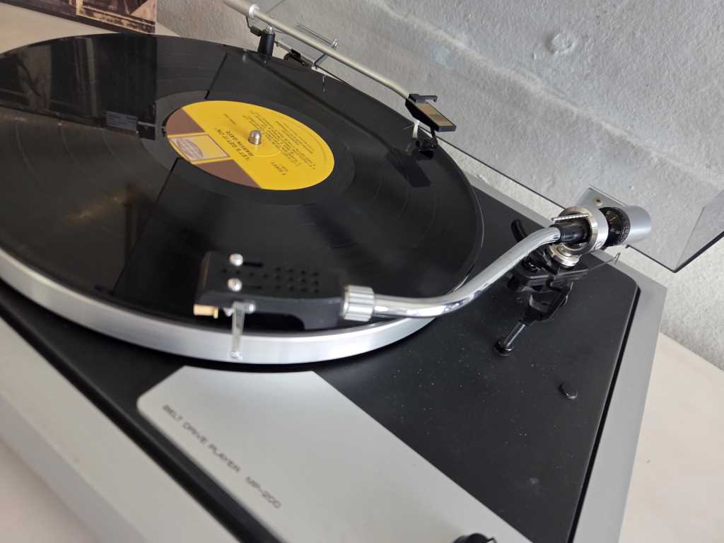 Sansui MP-200 Manual Belt Drive Turntable - Image 7